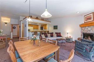 Photo #6: 1001086 Listing