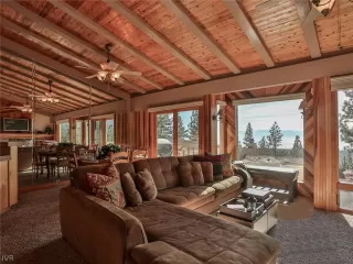 Photo #2: 1001167 Listing