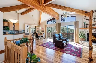 Photo #2: 1001201 Listing