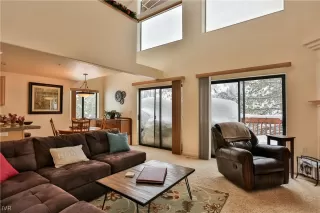 Photo #2: 1001240 Listing