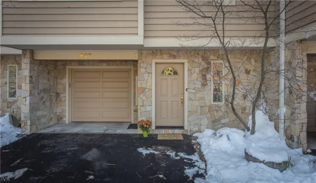 MLS: 1001257 Condo For Sale