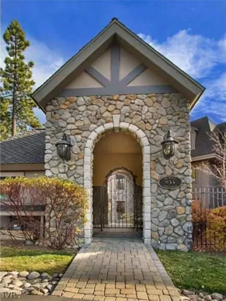 Photo #3: 1001267 Listing 