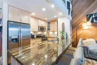 Photo #2: 1001281 Listing