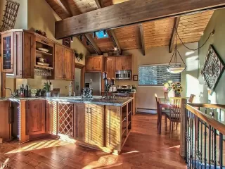 Photo #4: 1001282 Listing