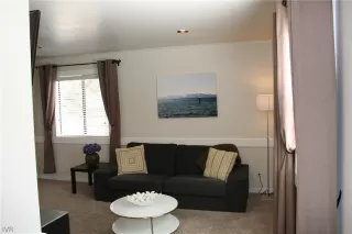 Photo #3: 1001324 Listing