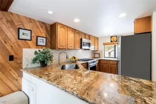 Photo #5: 1001338 Listing 
