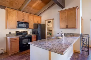 Photo #1: 1001349 Listing 