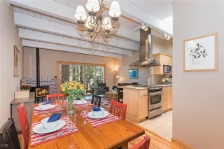 Photo #1: 1002415 Listing