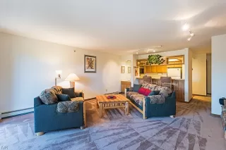 Photo #1: 1002417 Listing