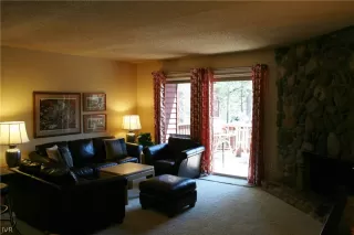 Photo #6: 1002426 Listing 