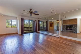 Photo #2: 1002439 Listing