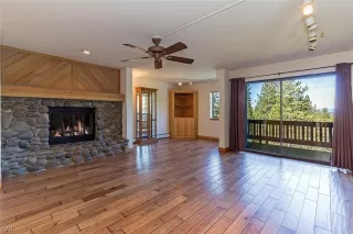 Photo #3: 1002439 Listing