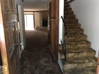 Photo #2: 1002461 Listing