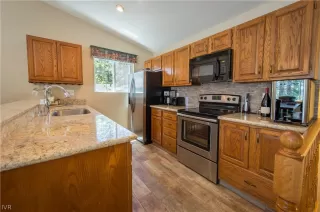 Photo #4: 1002491 Listing 