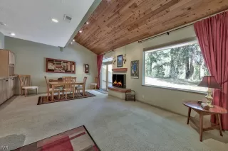 Photo #1: 1002496 Listing