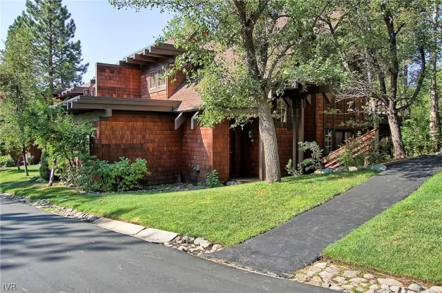 MLS: 1002502 Condo For Sale