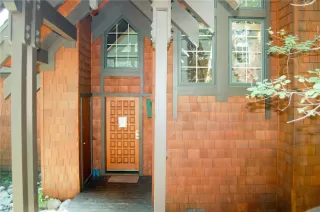 Photo #3: 1002502 Listing