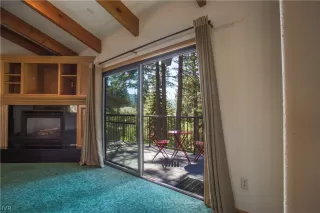 Photo #2: 1002505 Listing