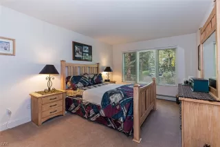 Photo #5: 1002520 Listing