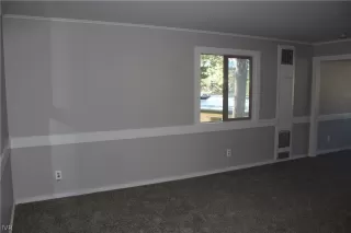 Photo #2: 1002524 Listing