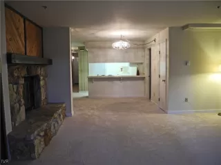 Photo #3: 1002540 Listing