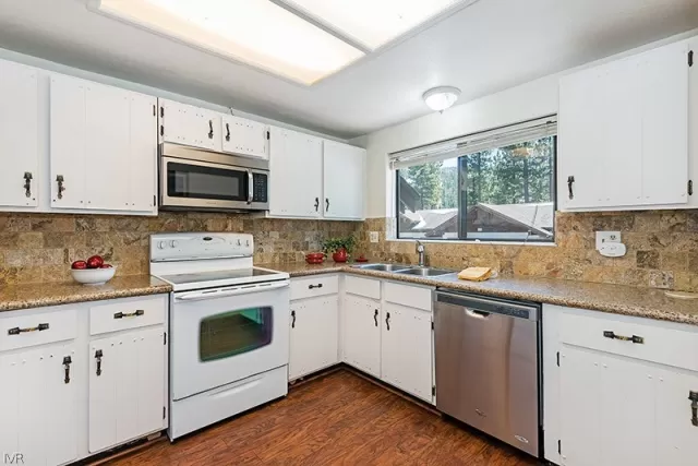 MLS: 1002548 Condo For Sale