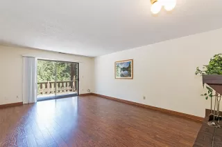 Photo #3: 1002548 Listing