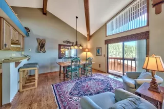 Photo #4: 1002552 Listing