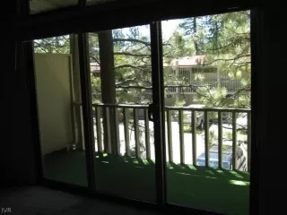 Photo #4: 1002577 Listing