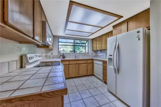 Photo #1: 1002584 Listing