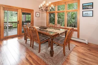 Photo #4: 1002589 Listing