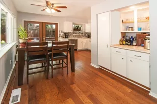 Photo #3: 1002643 Listing 