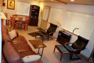 Photo #4: 1002724 Listing