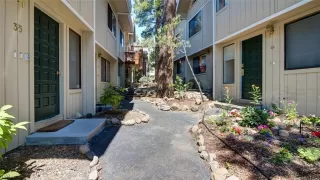 Photo #6: 1002734 Listing