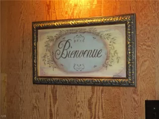 Photo #1: 1002785 Listing