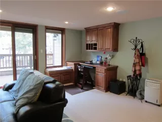 Photo #3: 1002825 Listing