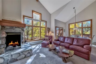 Photo #1: 1002868 Listing