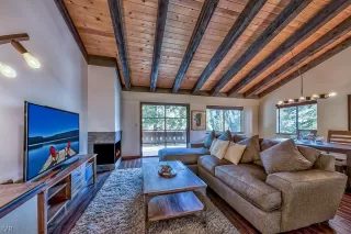 Photo #1: 1002885 Listing