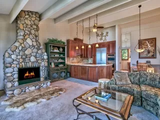 Photo #3: 1002887 Listing