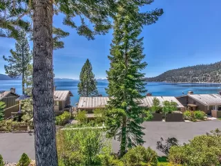 Photo #5: 1002887 Listing