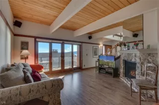 Photo #1: 1002912 Listing