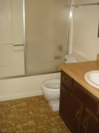 Photo #3: 1003967 Listing