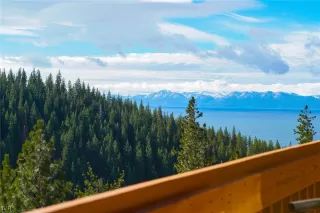 Photo #3: 1003975 Listing