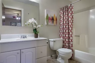 Photo #5: 1003995 Listing 