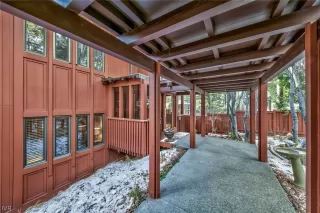 Photo #4: 1004010 Listing