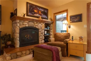 Photo #1: 1004012 Listing