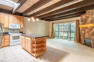 Photo #4: 1004039 Listing 