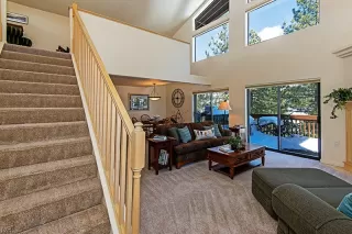 Photo #6: 1004116 Listing