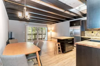 Photo #3: 1004121 Listing
