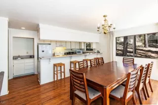 Photo #5: 1004158 Listing